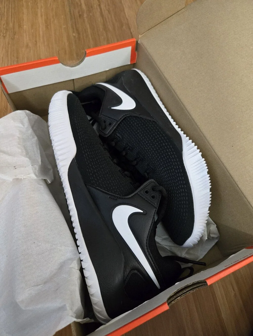 NIB Nike Zoom Hyperace 2 Women's Volleyball Shoes